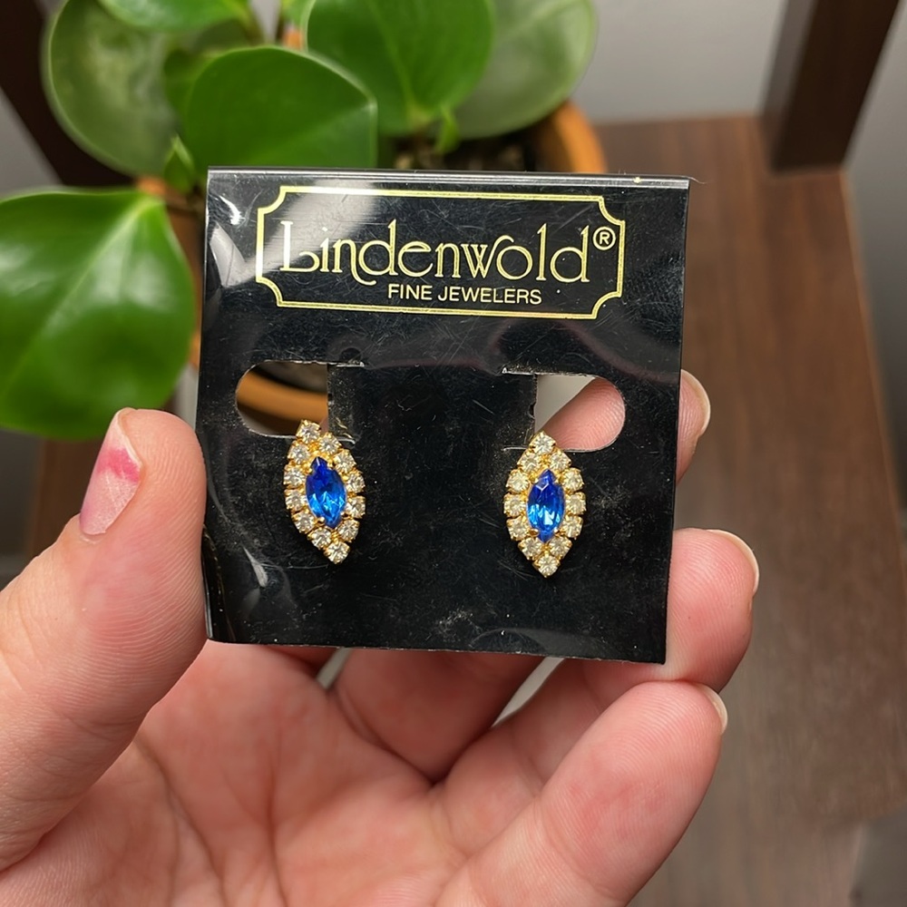 💎LINDENWORLD JEWELERS💎14k gold filled blue + clear stone lever clip earrings